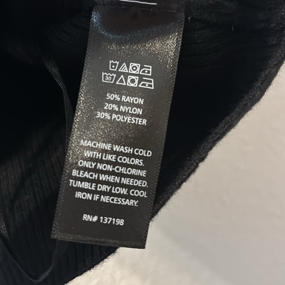 NWT House Of Harlow 1960 ribbed tank size small - Picture 5 of 6